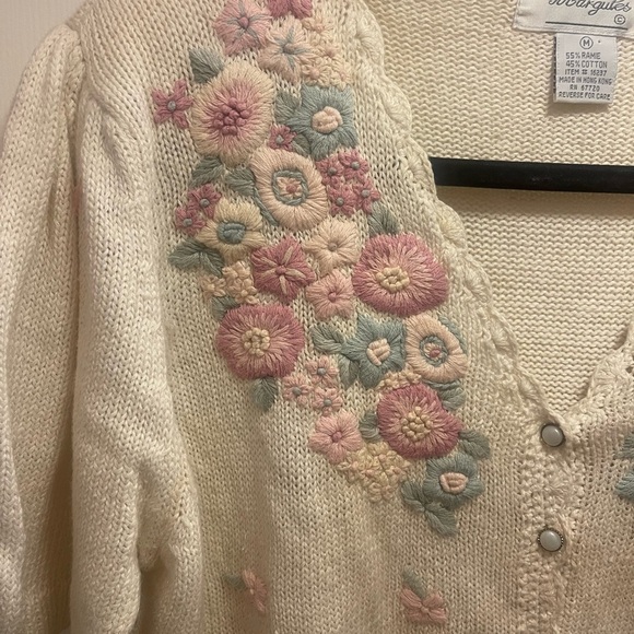 Vintage Floral Embroidered Cardigan pearlized buttons cream pink coquette med - Picture 10 of 10